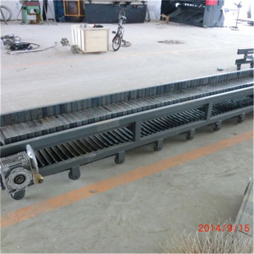 城固噸包輸送鏈板輸送機生產(chǎn)廠家生產(chǎn)基地 潤通機械品質(zhì)保障